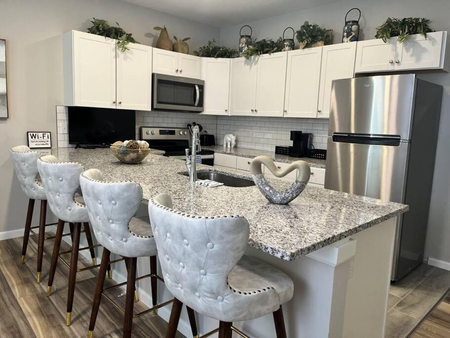 Breeze On Monmouth Apartment Newport Bagian luar foto