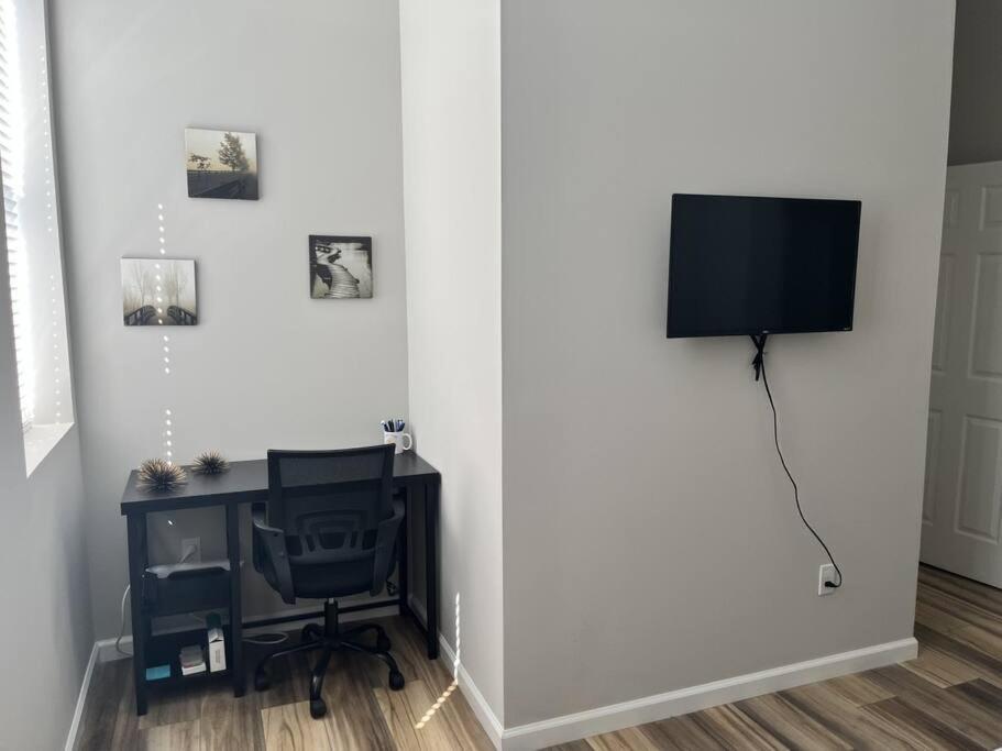 Breeze On Monmouth Apartment Newport Bagian luar foto